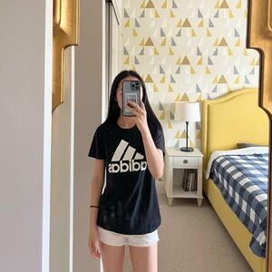 ADIDAS tshirt
